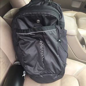 Lululemon Run from Work backpack